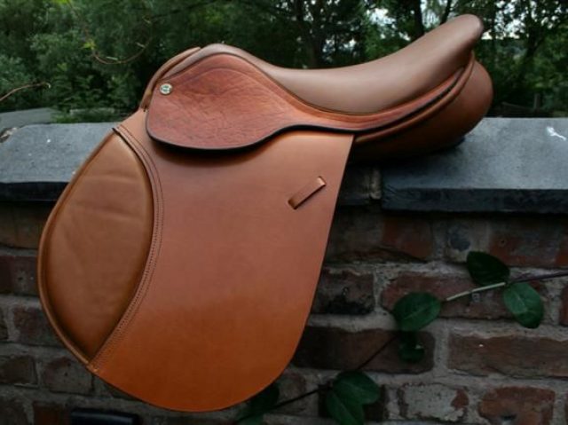 Jumping & Close Contact Saddles